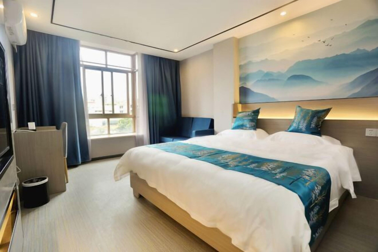 Bedroom 3, Qinyu Hotel, Haikou
