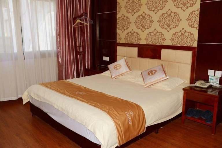 Bedroom 2, Q+ Jiuhuashan Hongyunlou Grand Hotel, Chizhou