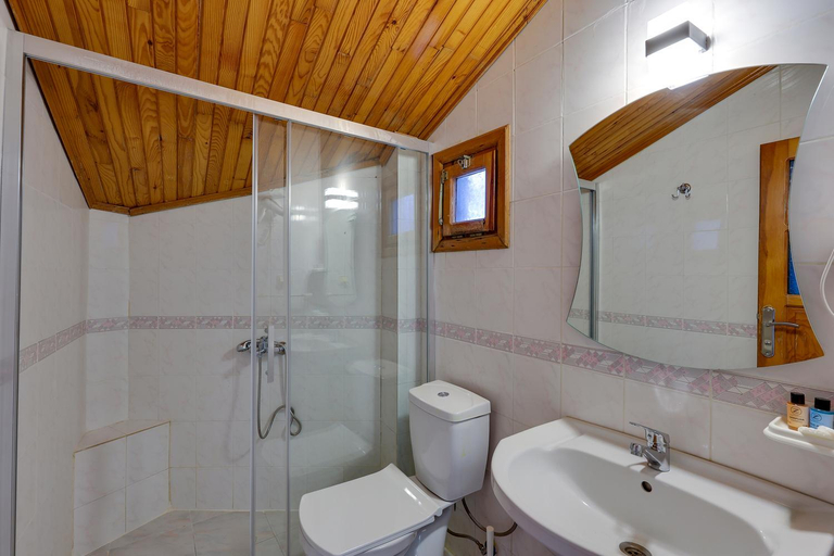 Bathroom 4, Naturella Apart Hotel, Kemer