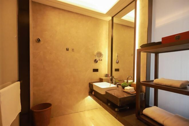 Bathroom 3, Sivale Grand Hotel, Huanggang