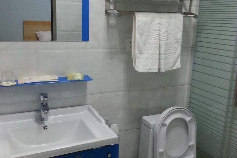 Bathroom, Tianzun Business Hotel, Longyan
