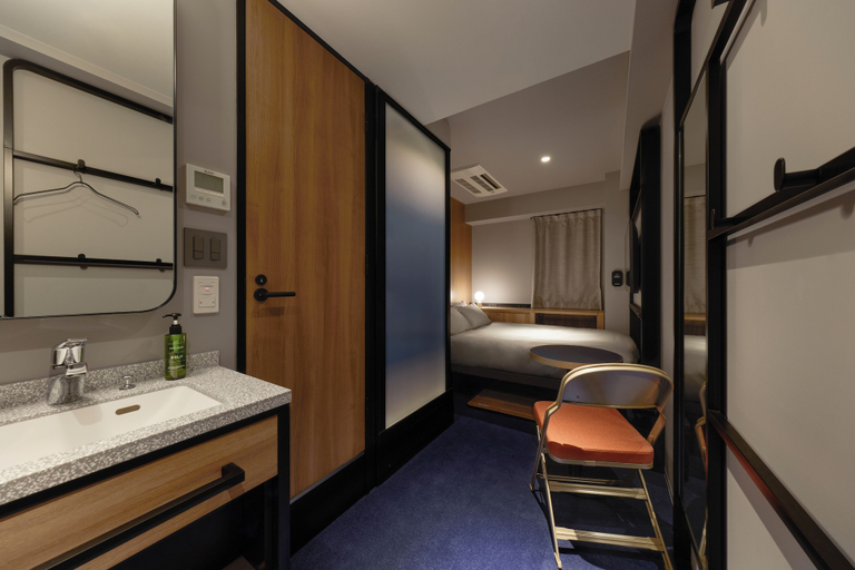 Room 5, BASE LAYER HOTEL Fukuoka, Fukuoka