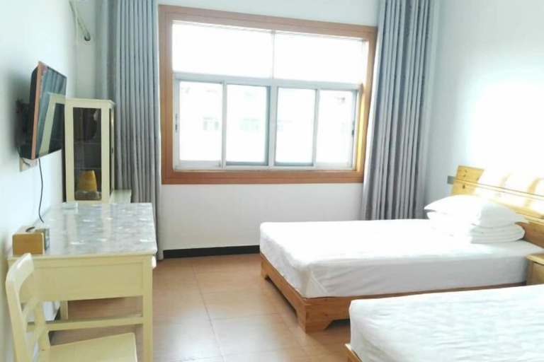 Bedroom 5, Xiuning Yuanyuan Hotel, Huangshan