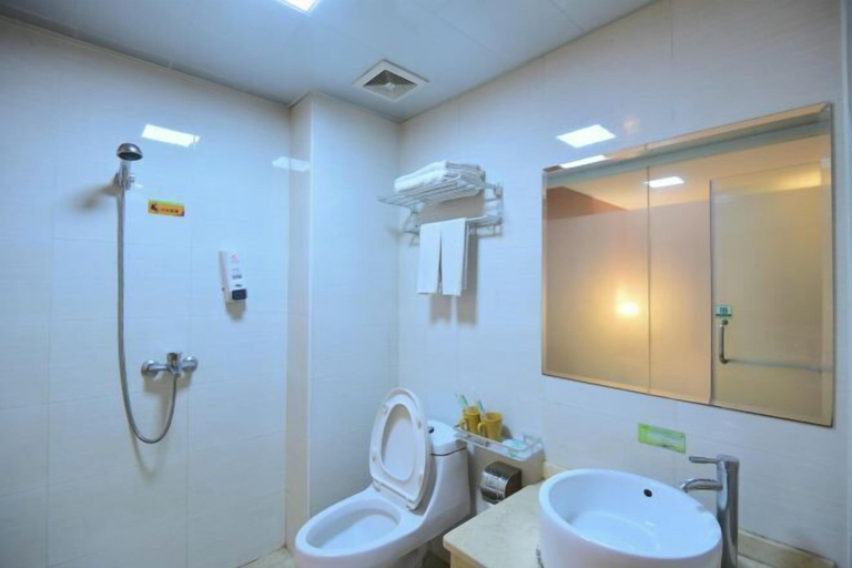 Bathroom, Liudianban Inn (Dongguan Dalang), Dongguan