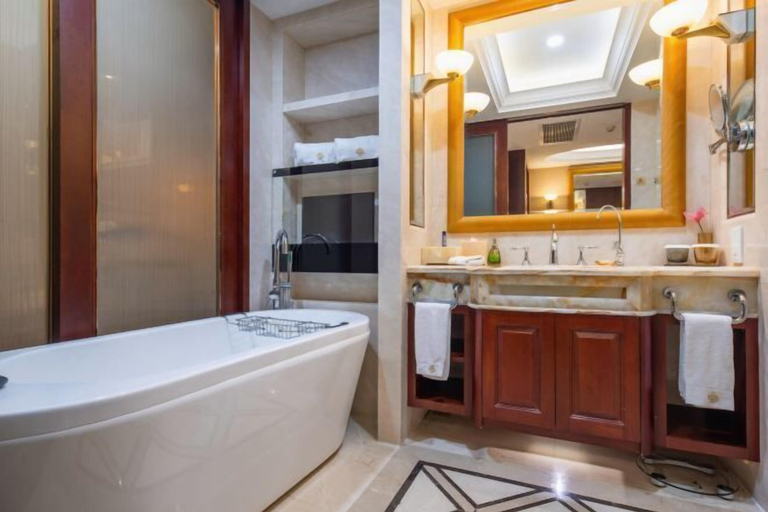 Bathroom 4, Mingdu Hotel, Zhenjiang
