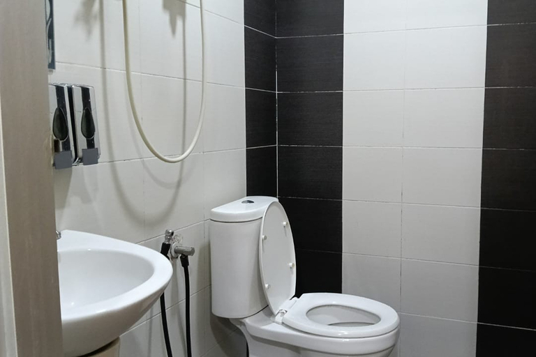 Bathroom 5, Golden Night Hotel Sunway, Petaling Jaya
