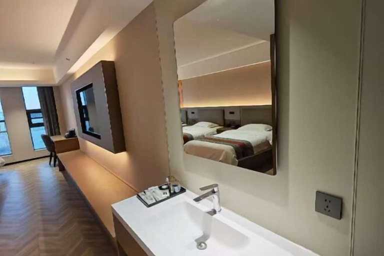 Bedroom 3, Oulian International Hotel, Xilin Gol