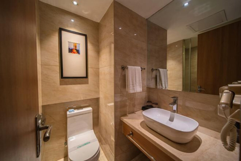 Bathroom 3, Jilong Hotel, Changsha