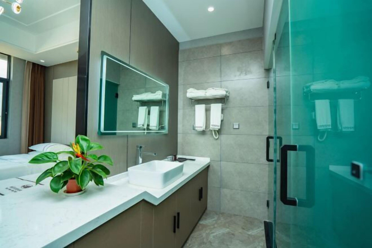 Bathroom 4, Taowowo Holiday Hotel, Honghe Hani and Yi