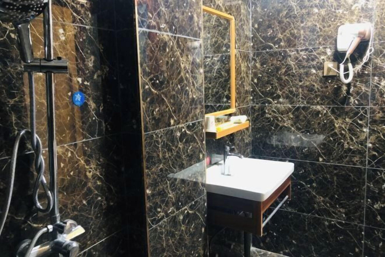 Bathroom 3, Chuxiong Xuxin Inn, Chuxiong Yi