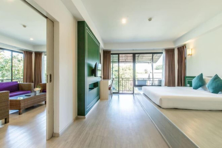 Bedroom 3, Bangsaen Heritage Hotel, Muang Chon Buri