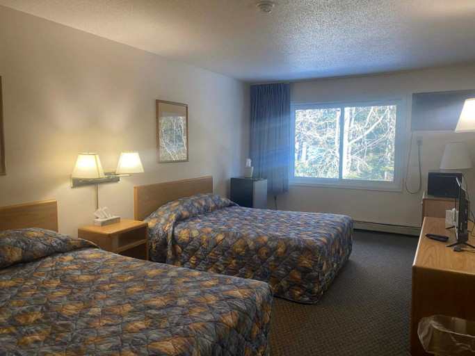 Bedroom 2, Aspen Inn, Cook