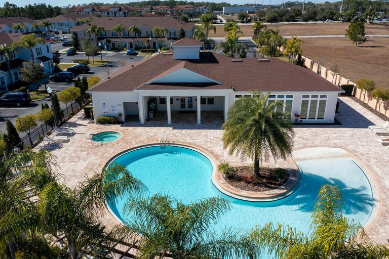 Sport & Beauty 2, Bedrooms 2 Bathrooms West Lucaya 3216 CP, Osceola