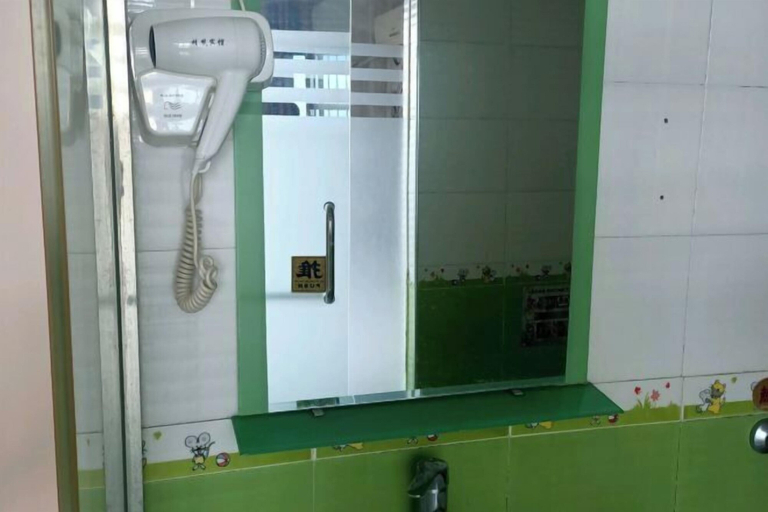 Bathroom 3, Liuzhou Guihuang Hotel, Liuzhou