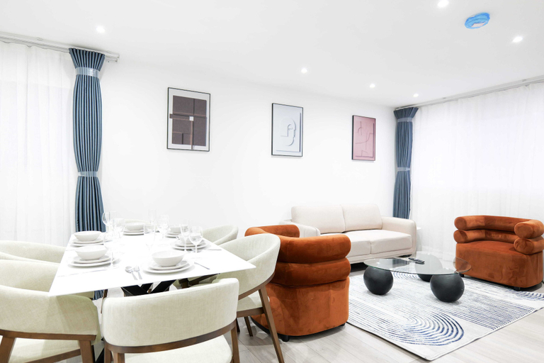 Dining 2, The Wembley Velvet Retreat 2 Bed Flat, London