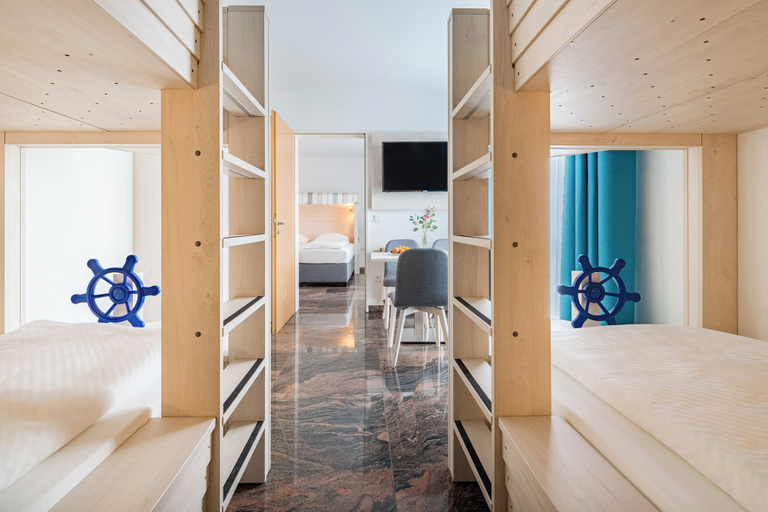 Bedroom 2, Hotel Heidehof Garni, Rendsburg-Eckernförde