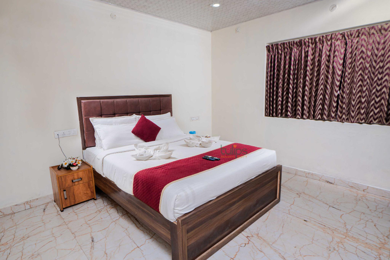 Bedroom 2, Tulips Village Resorts, The Nilgiris