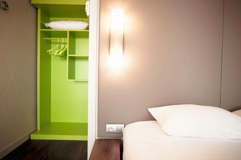 Bedroom 4, B&B HOTEL Avignon Sud Parc des Expositions, Vaucluse