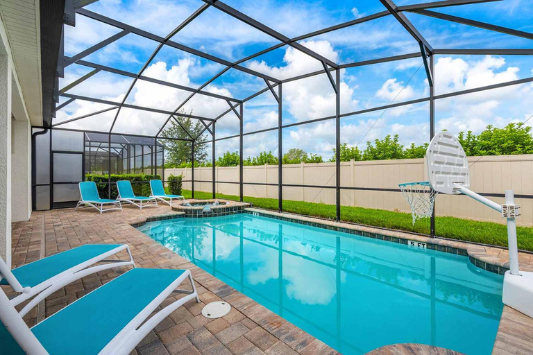 Sport & Beauty 5, Villa Near Disney with Superhero BR, Theater & Arcade, Osceola