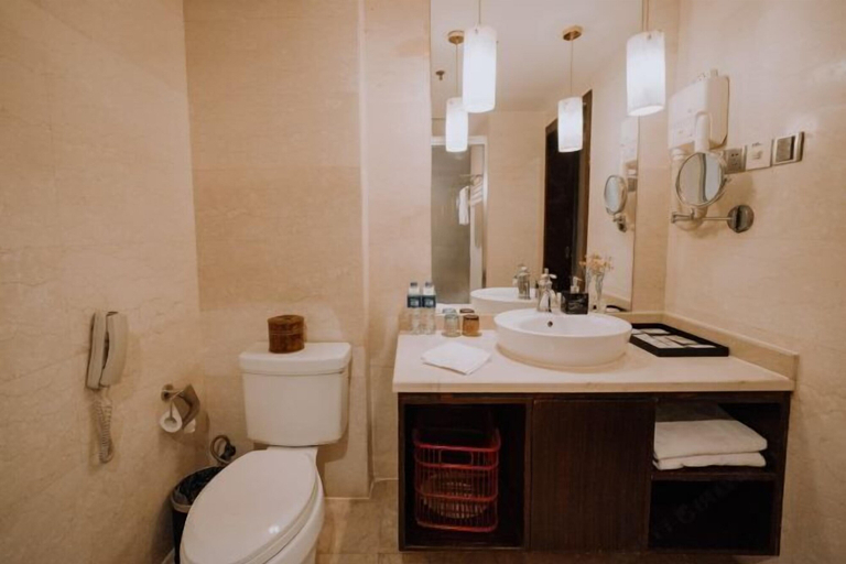 Bathroom 3, Linhai International Hotel, Yancheng