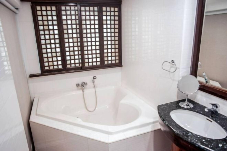 Bathroom 5, Boracay Mandarin Island Hotel, Malay