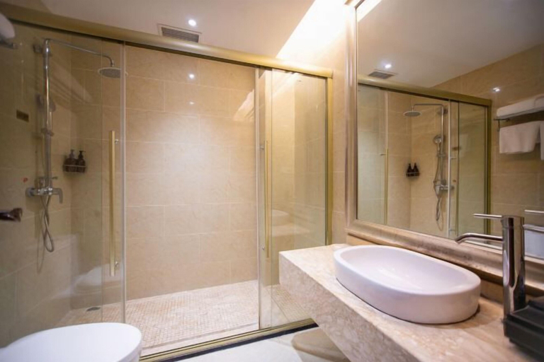 Bathroom 3, Jia Tai City Hotel, Guang'an