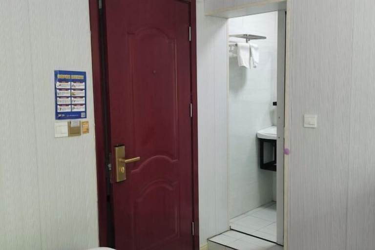 Others 5, Changle Hostel, Shanghai