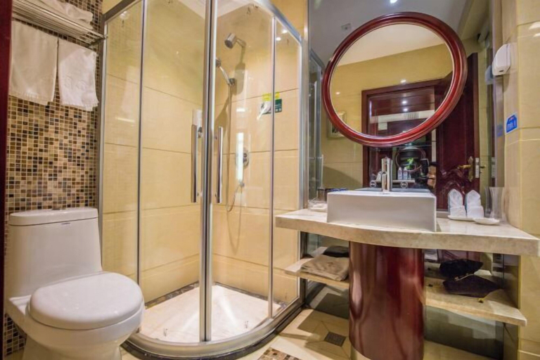 Bathroom, Ganzhou Hotel, Ganzhou