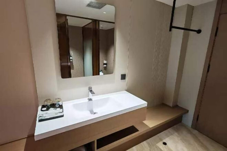 Bathroom 4, Oulian International Hotel, Xilin Gol