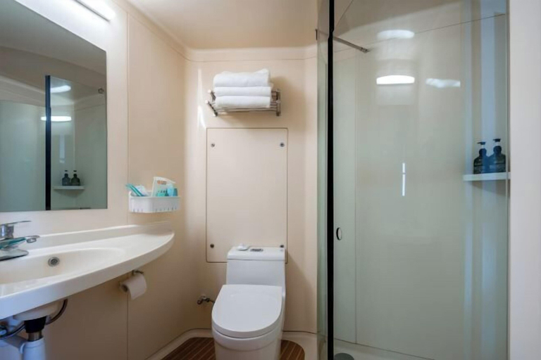 Bathroom 3, Qitian Boutique Hotel, Shangqiu