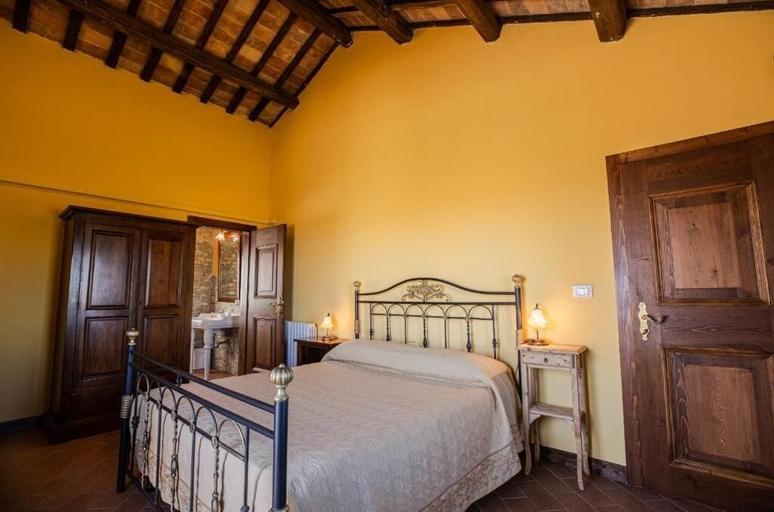 Bedroom 3, Castello di Petecciano, Teramo