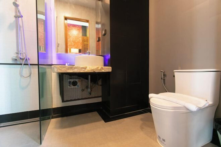 Bathroom 4, Windmill Place Khaoyai, Pak Chong
