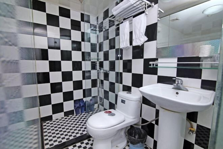 Bathroom 3, Aishang Hotel (Shanghai Guoquan Road), Shanghai