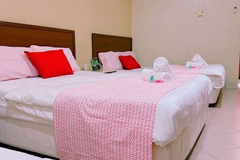 Bedroom 4, DE CLINIQUE HOTEL, Manjung