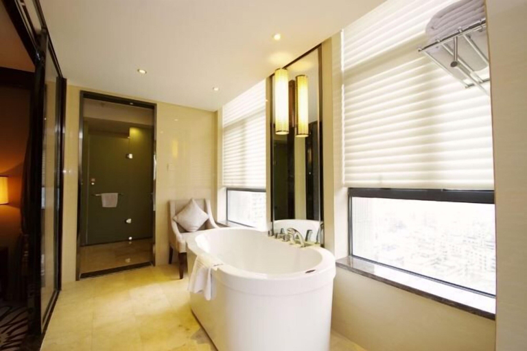 Bathroom 4, Shenhang International Hotel, Zunyi