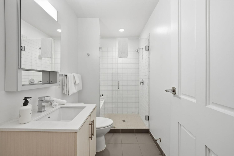 Bathroom 4, Placemakr Dupont Circle, Washington D.C.
