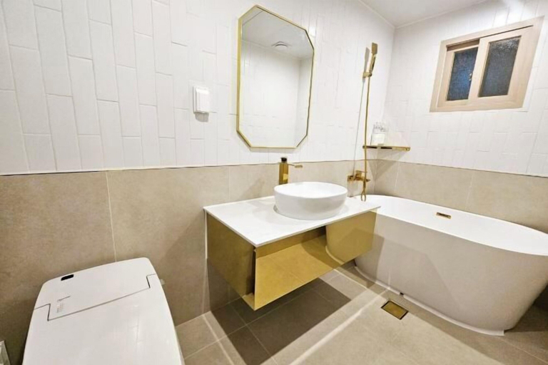 Bathroom 5, Dayeon Grandis Hotel, Nam