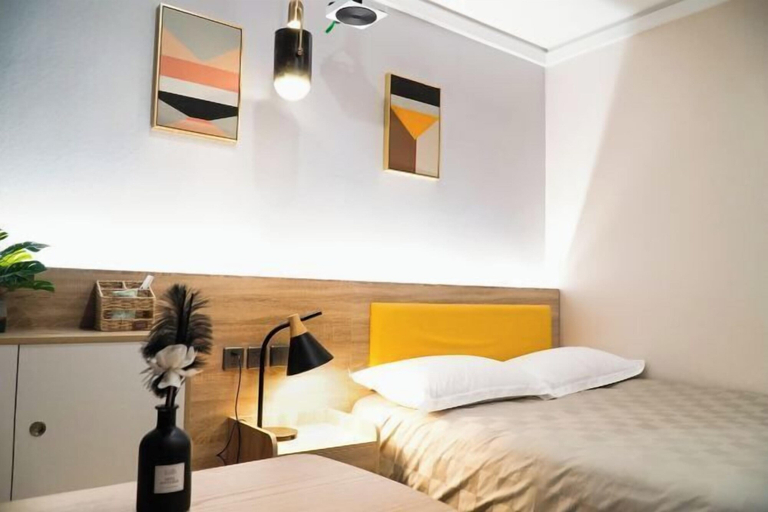 Bedroom 3, Spacebox Hotel (Shanghai Jiao Tong University), Shanghai