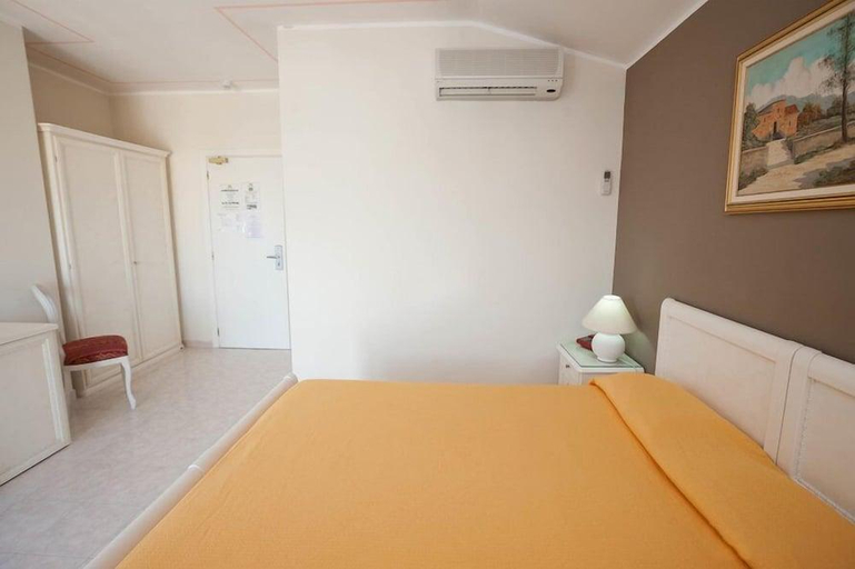 Bedroom 3, Hotel San Marco, Sassari