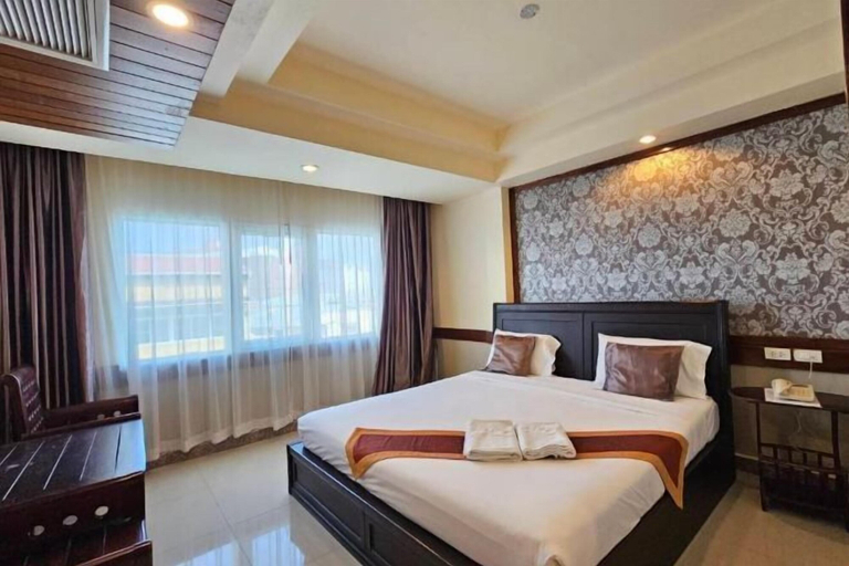 Bedroom 4, Boutique Bravo Hotel, Pattaya