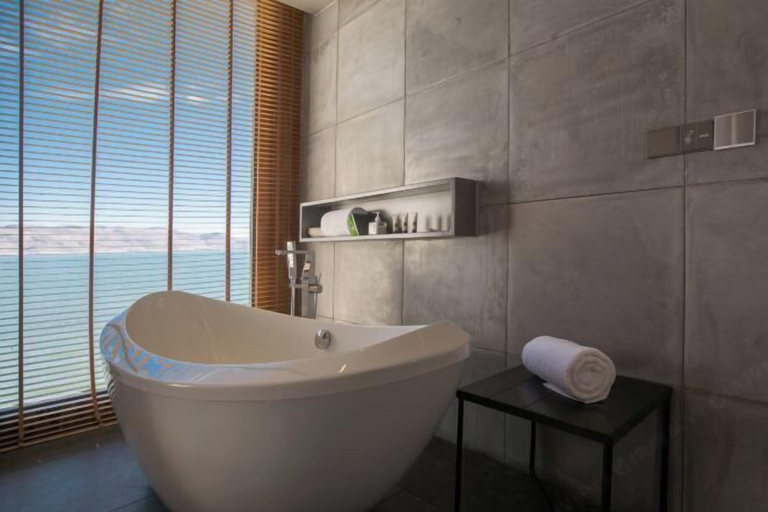 Bathroom 4, Ruiting Liuju Country House, Dali Bai