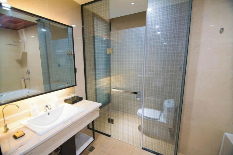 Bathroom 3, Taibai Mountain Wanguo Hotel, Baoji