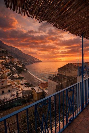 Exterior 2, Casa Lucia, Salerno