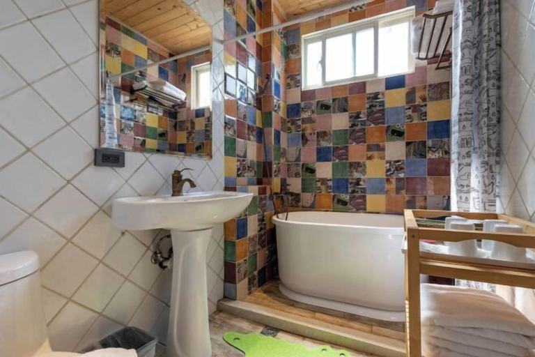 Bathroom 4, Sheep Chimney, Hualien