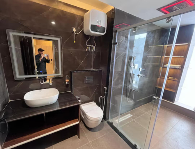Bathroom 3, Hotel Ramsewka Residency Gonda Uttar Pradesh, Gonda