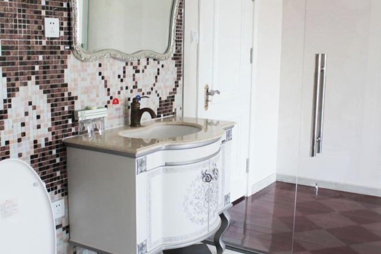 Bathroom 4, Penglai Tianhai Villa Hotel (Oulebao), Yantai