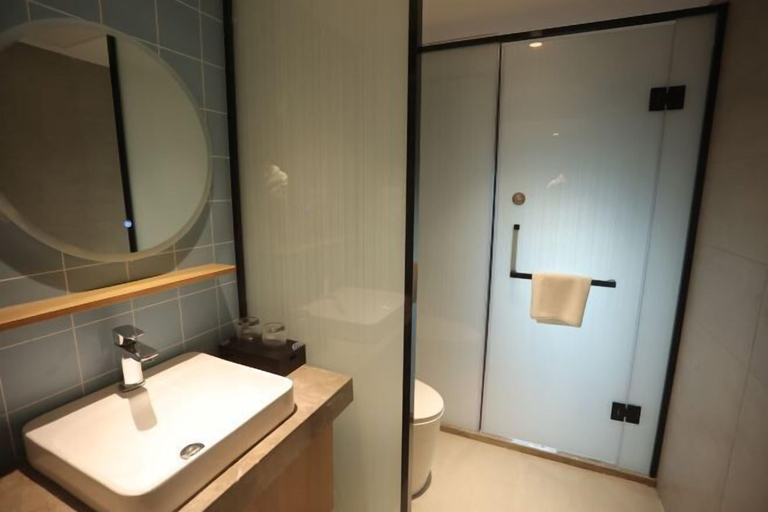 Bathroom 4, Homeinn · neo (Xi'an Zhonglou Subway Station), Xi'an