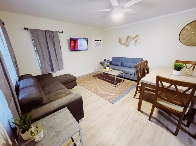 Others 3, Sea Steps Suites, Broward