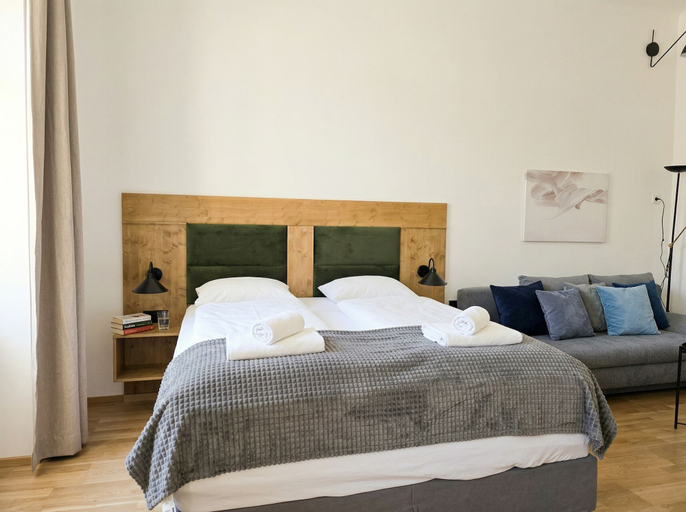 Room 5, 6 Min to Stadthalle Cozy 1BR Long Stay, Wien