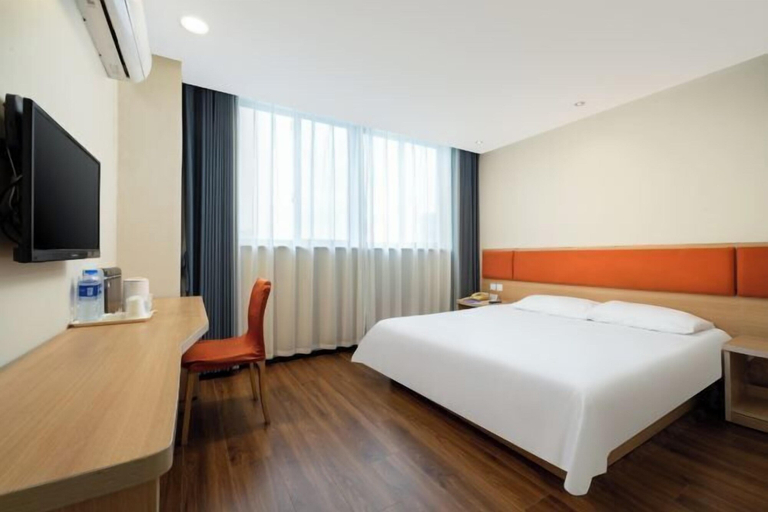 Bedroom 3, YFT Hotel (Haichang South Road Yintaicheng Branch), Jiaxing